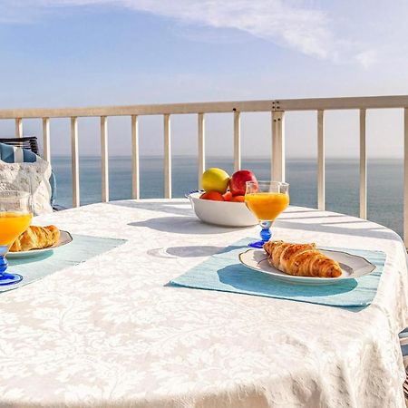 Cozy Apartment In Benalmadena With House Sea View Extérieur photo